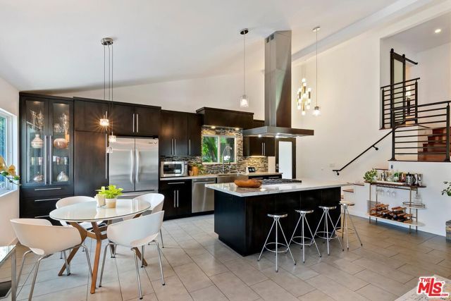 4460 San Andreas Avenue, Los Angeles, CA 90065