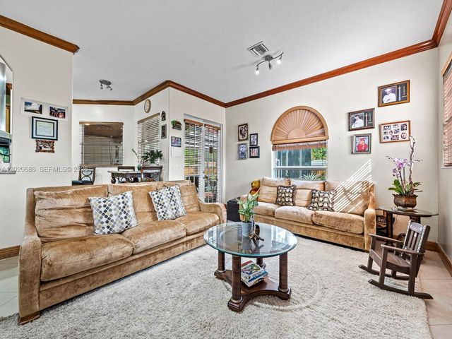 24225 SW 198th Ave, Homestead, FL 33031