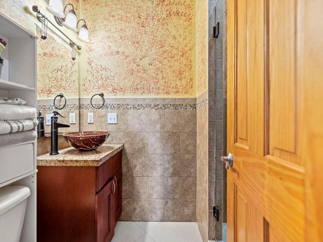 24225 SW 198th Ave, Homestead, FL 33031