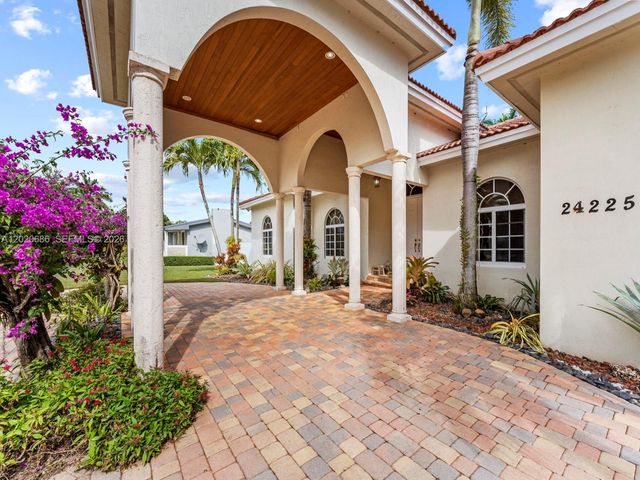 24225 SW 198th Ave, Homestead, FL 33031