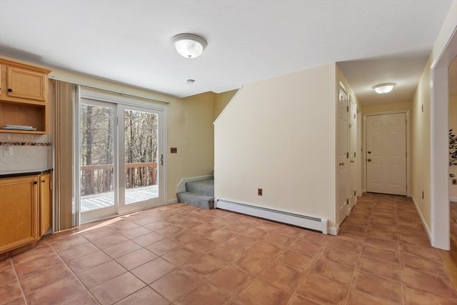 25 Slack Brook Rd, Leominster, MA 01453