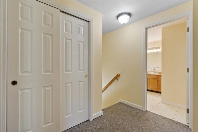 25 Slack Brook Rd, Leominster, MA 01453