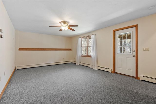 25 Slack Brook Rd, Leominster, MA 01453