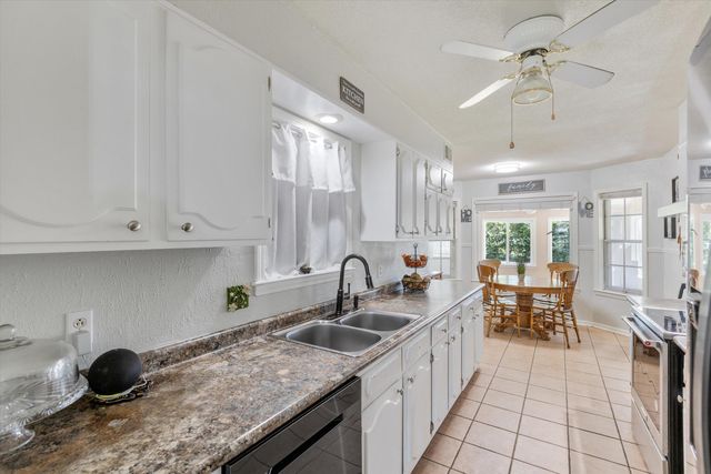 2974 DAROLYN ST, Bartlett, TN 38134