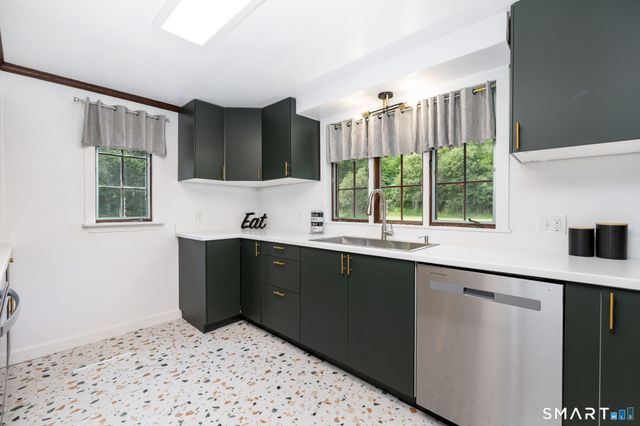 67 Bell Street, Middletown, CT 06457