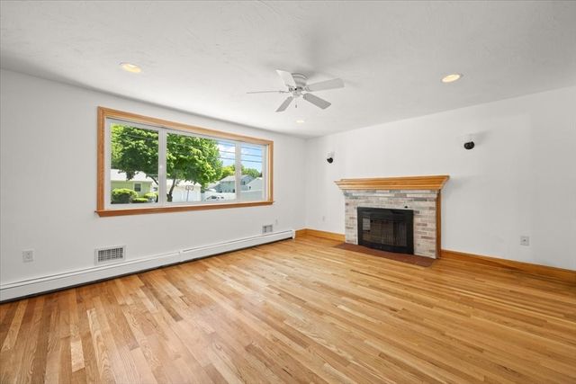 3 Selwyn Road, Braintree, MA 02184