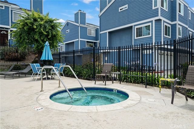 101 W Spring C, Long Beach, CA 90806