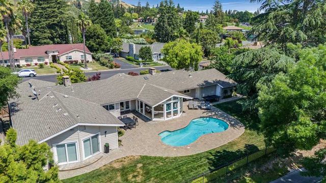 3144 Roundhill Rd, Alamo, CA 94507