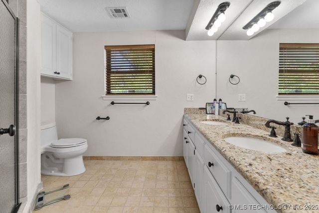 6859 Magnolia Drive, Kingston, OK 73439