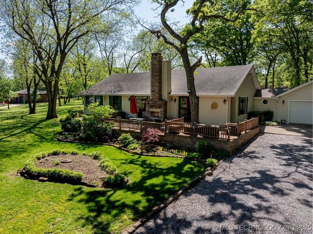 6859 Magnolia Drive, Kingston, OK 73439