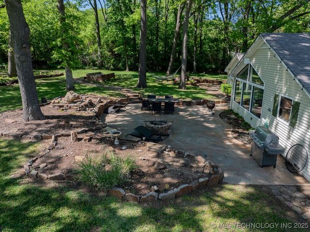 6859 Magnolia Drive, Kingston, OK 73439
