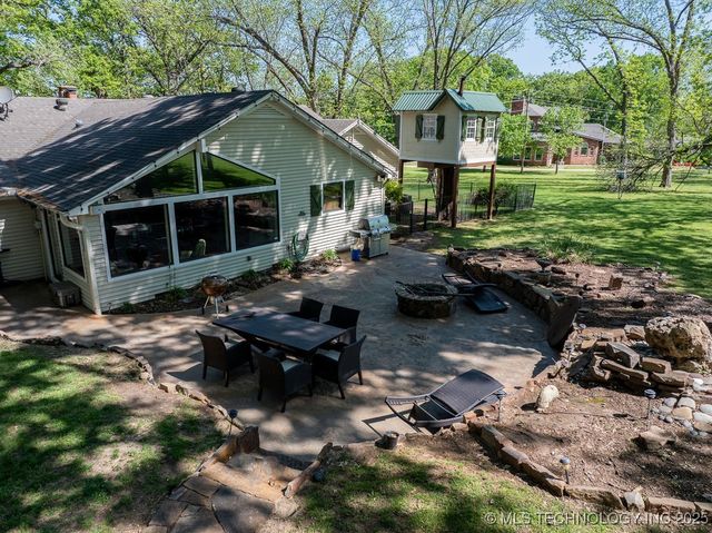 6859 Magnolia Drive, Kingston, OK 73439