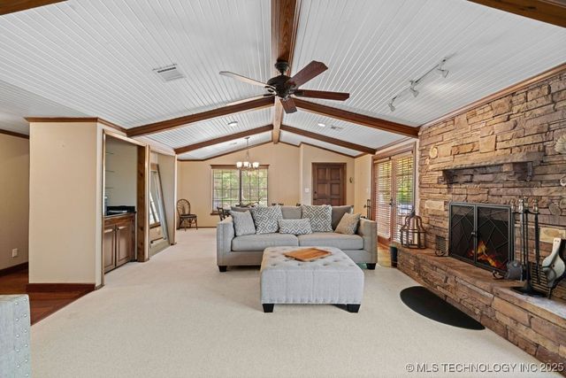 6859 Magnolia Drive, Kingston, OK 73439