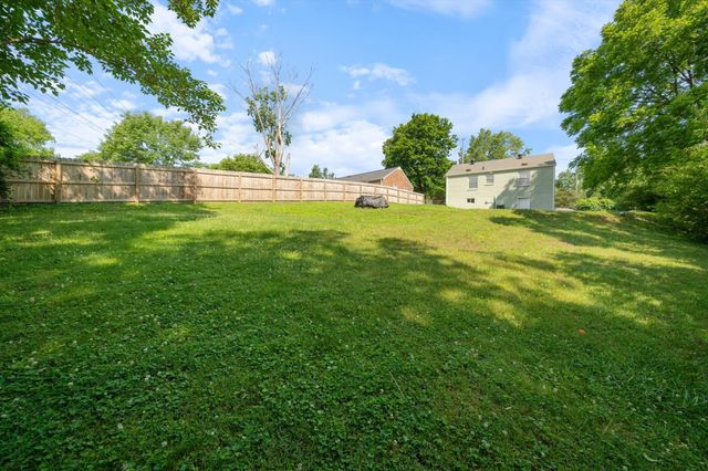335 Tamworth Dr, Nashville, TN 37214