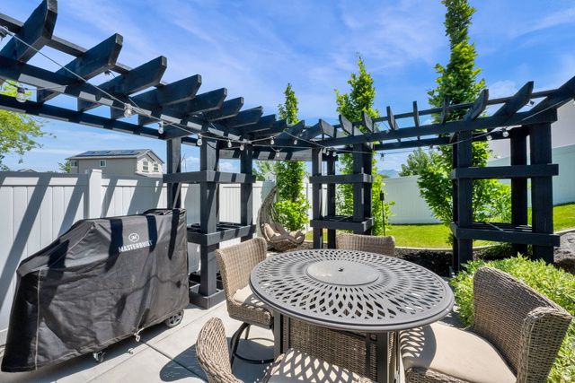 4272 W 6025 S, Roy, UT 84067