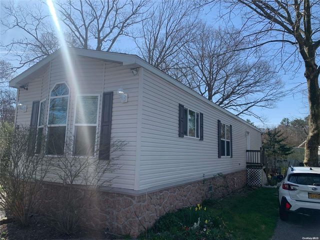 31 Palm Drive, East Quogue, NY 11942