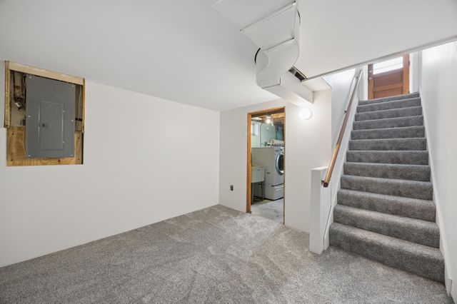 105 75th Way NE, Fridley, MN 55432