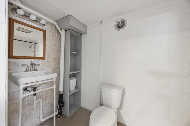 105 75th Way NE, Fridley, MN 55432