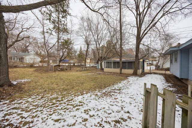 105 75th Way NE, Fridley, MN 55432