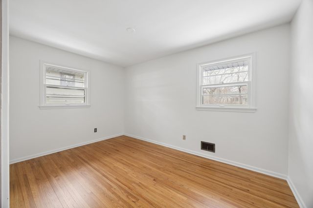 105 75th Way NE, Fridley, MN 55432