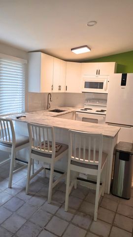 1716 NE 17th Way, Fort Lauderdale, FL 33305
