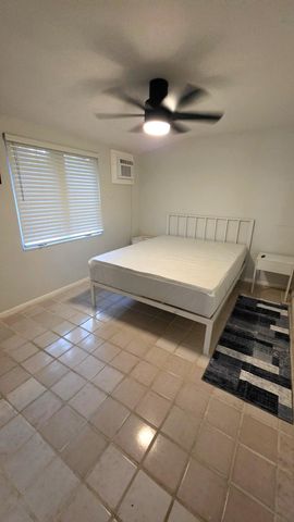 1716 NE 17th Way, Fort Lauderdale, FL 33305