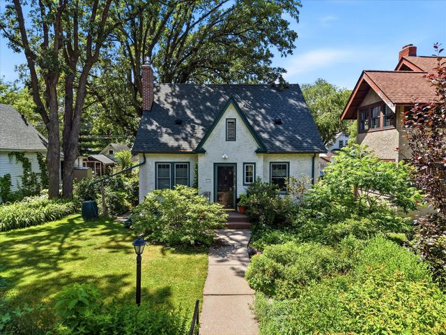 3032 43rd Avenue S, Minneapolis, MN 55406