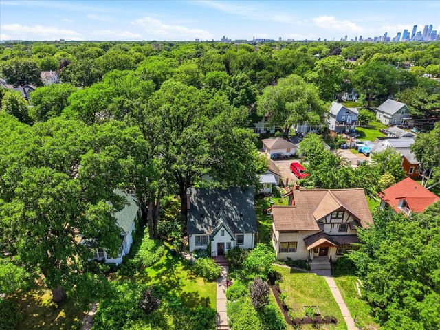 3032 43rd Avenue S, Minneapolis, MN 55406