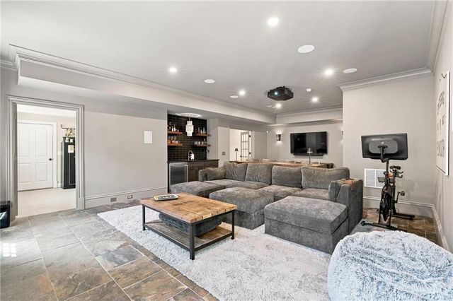 2643 Arlene Way NE, Atlanta, GA 30305