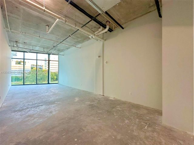 21290 Biscayne Boulevard 302-303, Aventura, FL 33180