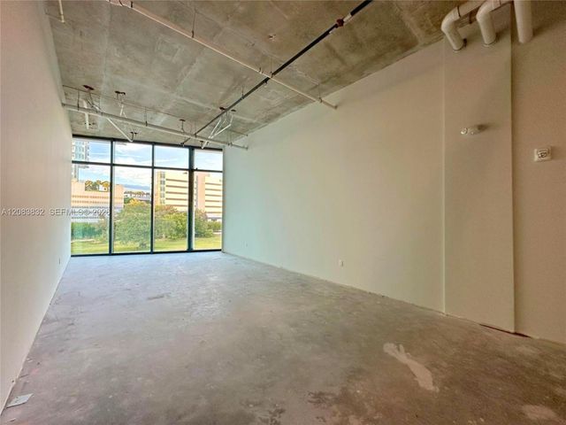 21290 Biscayne Boulevard 302-303, Aventura, FL 33180