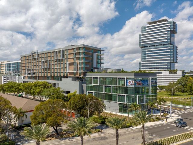 21290 Biscayne Boulevard 302-303, Aventura, FL 33180