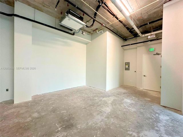 21290 Biscayne Boulevard 302-303, Aventura, FL 33180