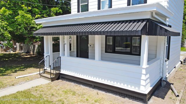 65 Ulster Avenue, Saugerties, NY 12477