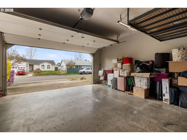 4977 MANNING Ct, Salem, OR 97305