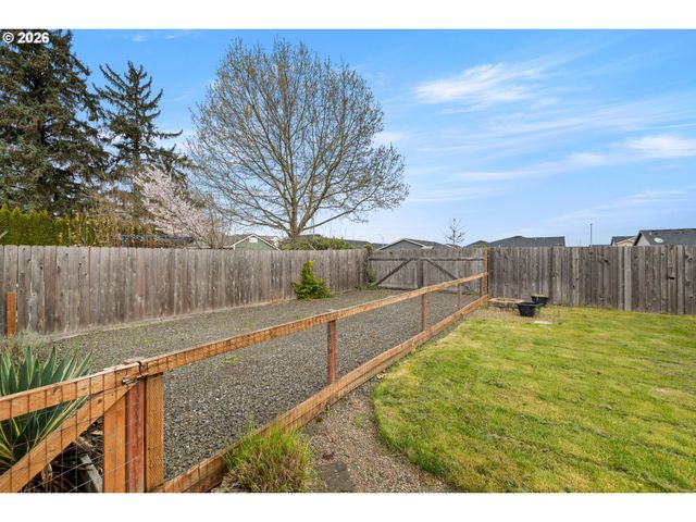 4977 MANNING Ct, Salem, OR 97305