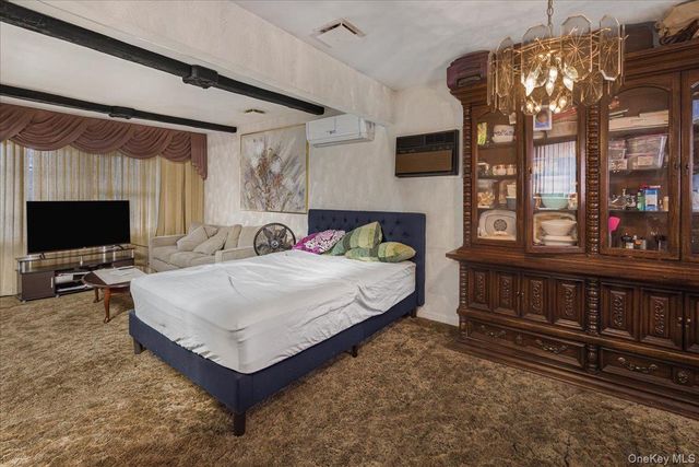 286 W 13th Street, Deer Park, NY 11729