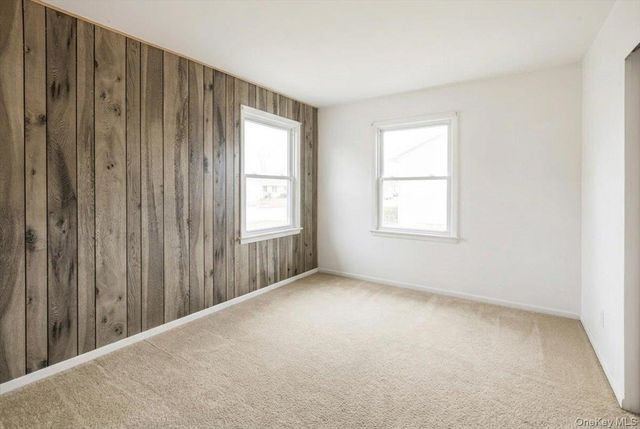 286 W 13th Street, Deer Park, NY 11729