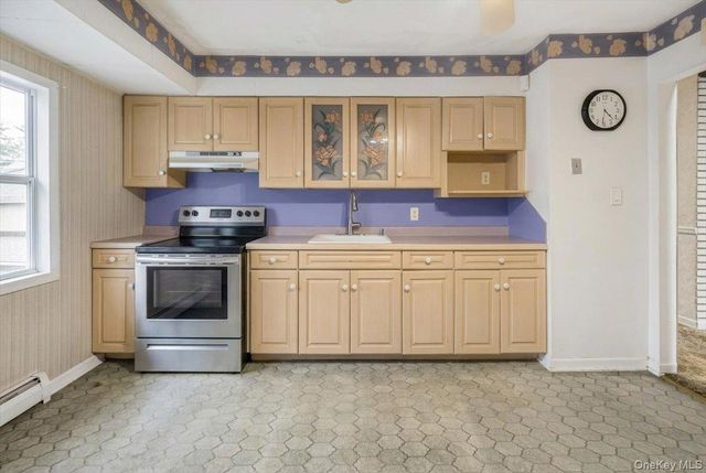 286 W 13th Street, Deer Park, NY 11729