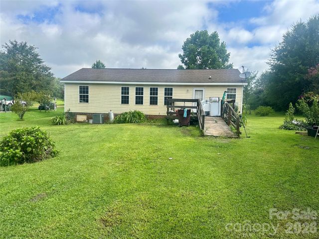 226 Flat Rock Drive, Lincolnton, NC 28092