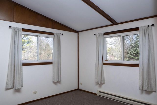 N8365 Parkview DRIVE, Ixonia, WI 53036