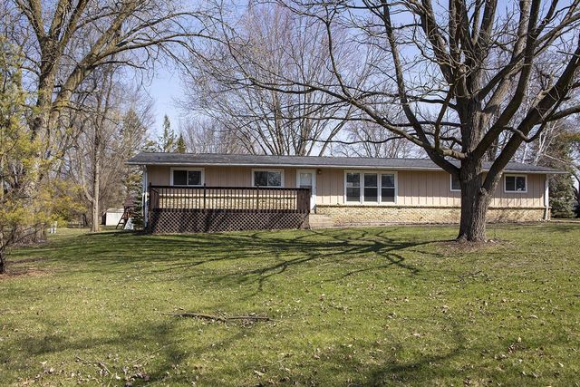 N8365 Parkview DRIVE, Ixonia, WI 53036