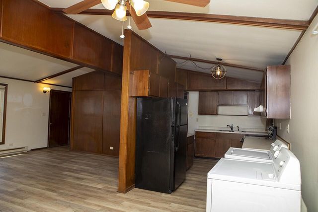 N8365 Parkview DRIVE, Ixonia, WI 53036