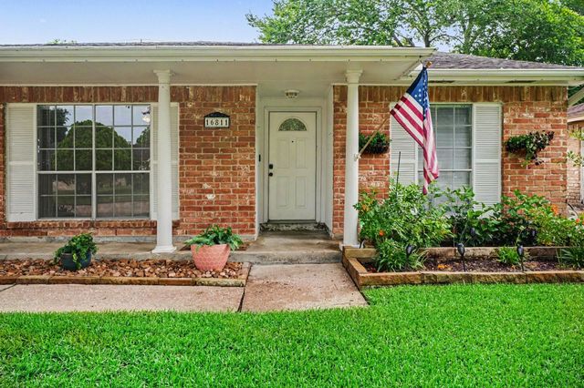16811 Bougainvilla Lane, Friendswood, TX 77546