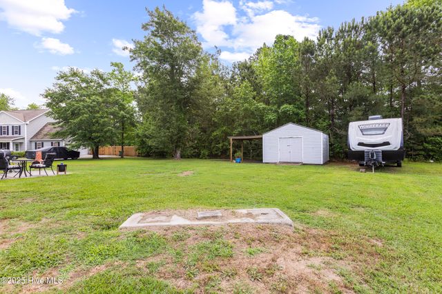 112 Norine Drive, Holly Ridge, NC 28445