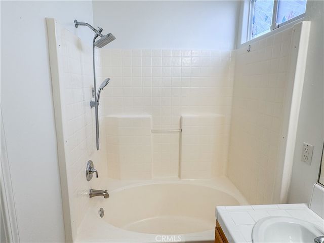 8608 Spanish Bay Drive, Bakersfield, CA 93312