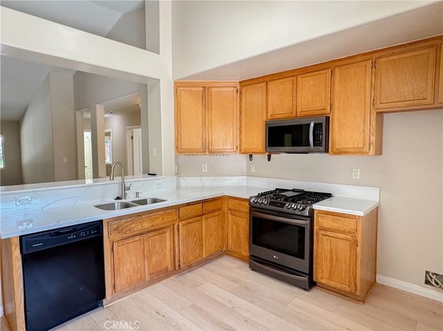 8608 Spanish Bay Drive, Bakersfield, CA 93312
