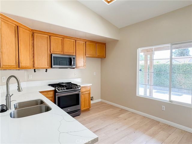 8608 Spanish Bay Drive, Bakersfield, CA 93312