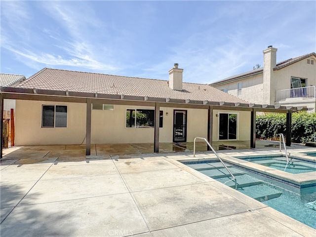 8608 Spanish Bay Drive, Bakersfield, CA 93312