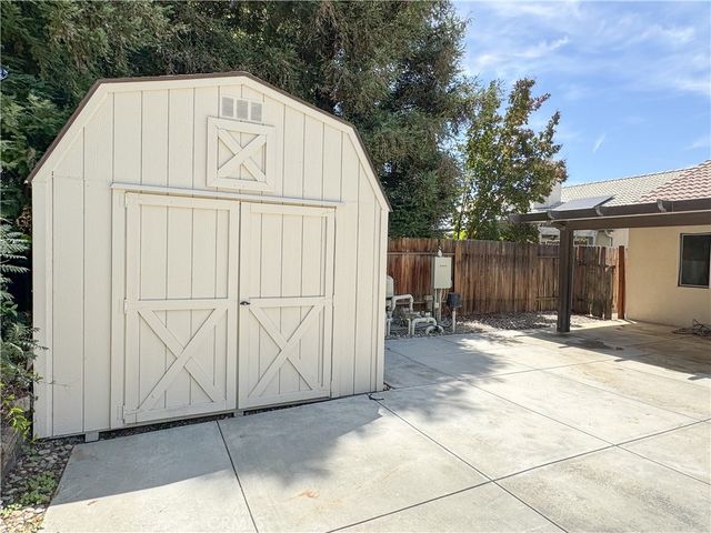 8608 Spanish Bay Drive, Bakersfield, CA 93312